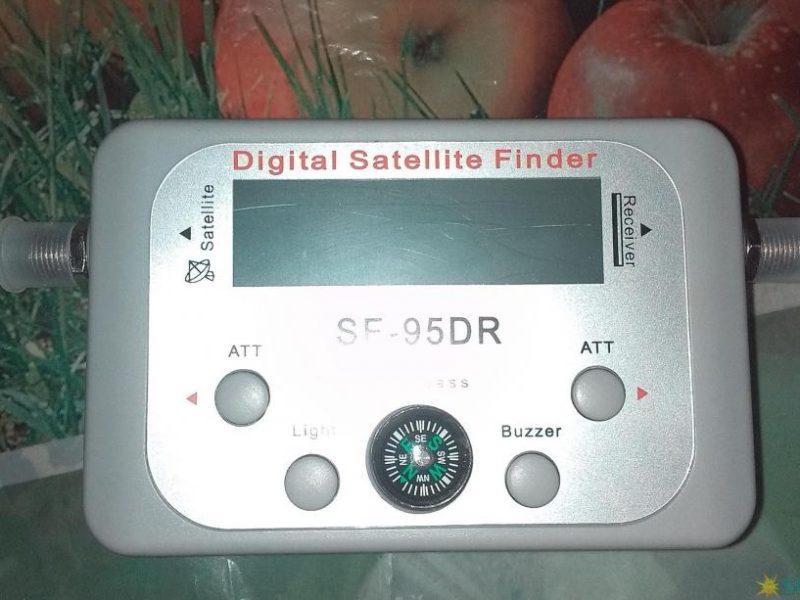 Цифровой спутниковый измеритель сигнала SF-95DR