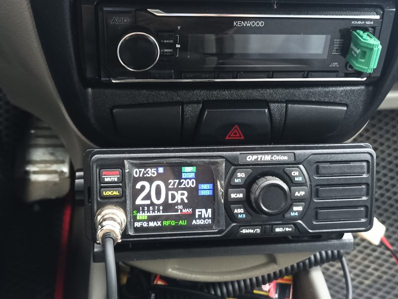 Радио-Комплект для автомобиля