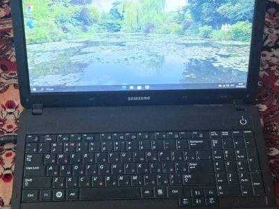 Ноутбук samsung R540